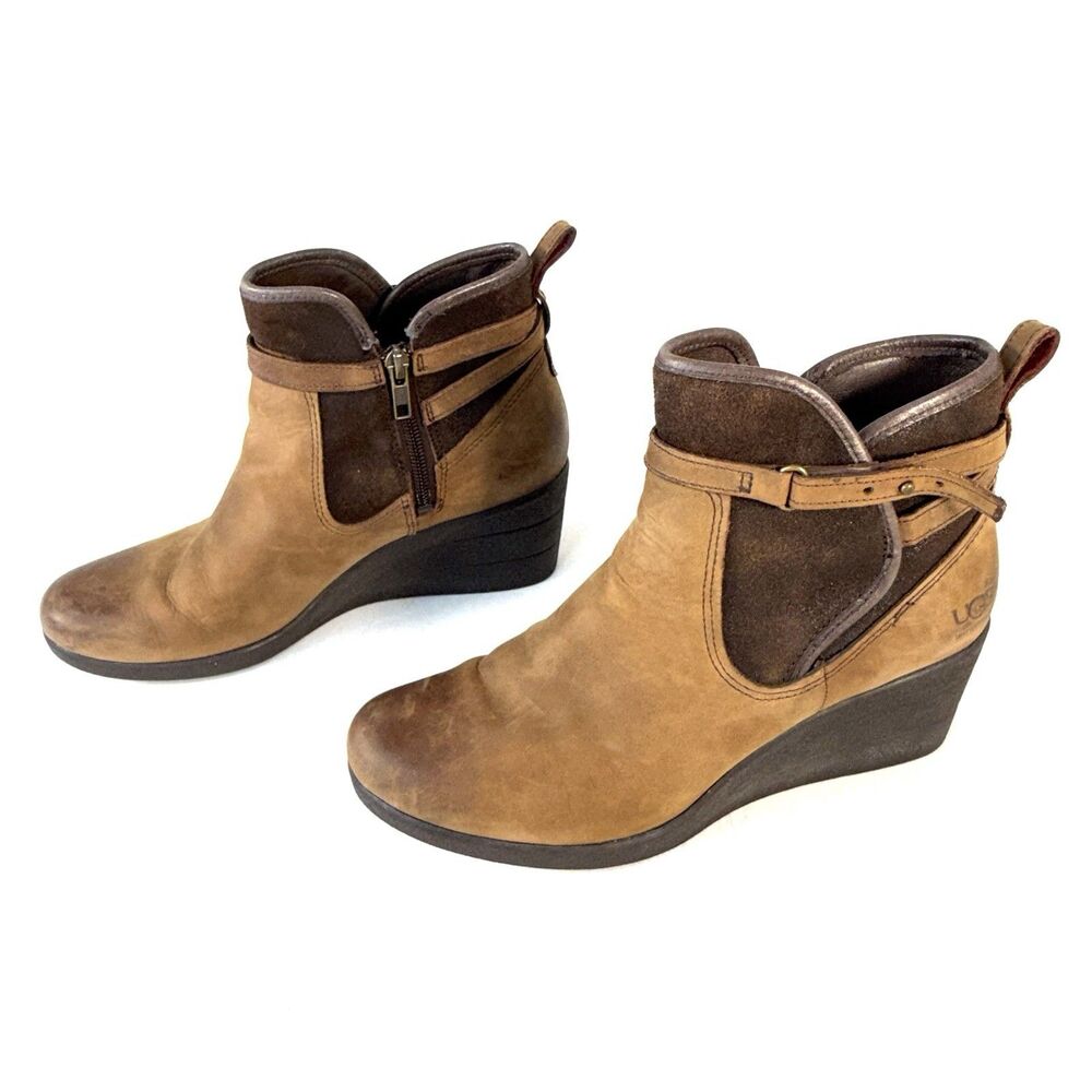 UGG Australia EMALIE Stout Waterproof Leather Ankle Boots Size US 9 1008017
